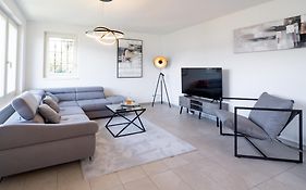 Schoene Wohnung An Toplage Mit Gratis Parkplatz!