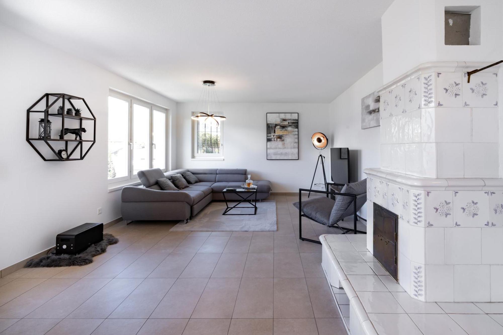 Schoene Wohnung An Toplage Mit Gratis Parkplatz! Gambarogno Exterior foto